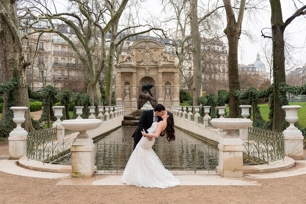 Elopement in Paris by photographer Vio 18