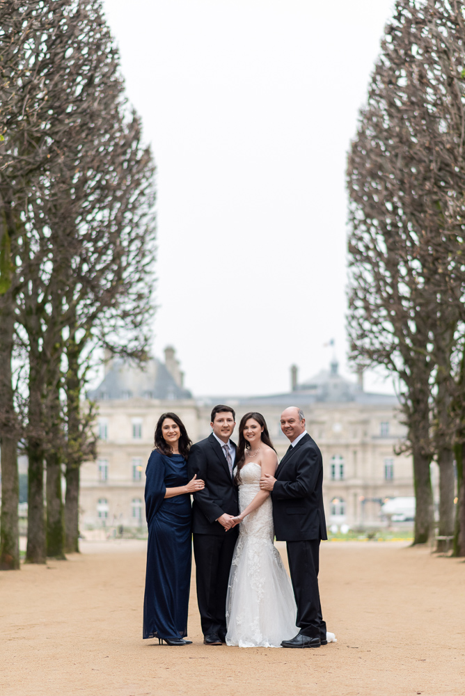 Elopement in Paris by photographer Vio 38