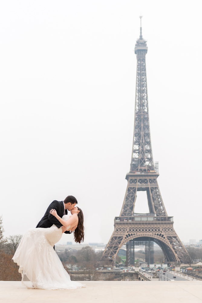 Elopement in Paris by photographer Vio 57