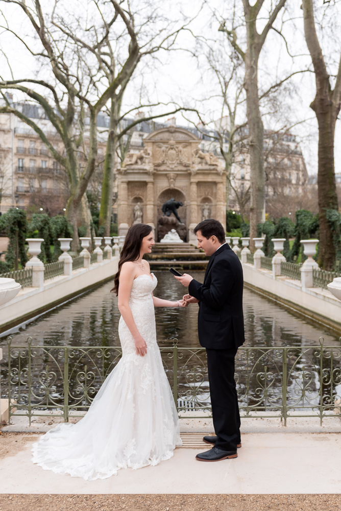 Elopement in Paris by photographer Vio 5