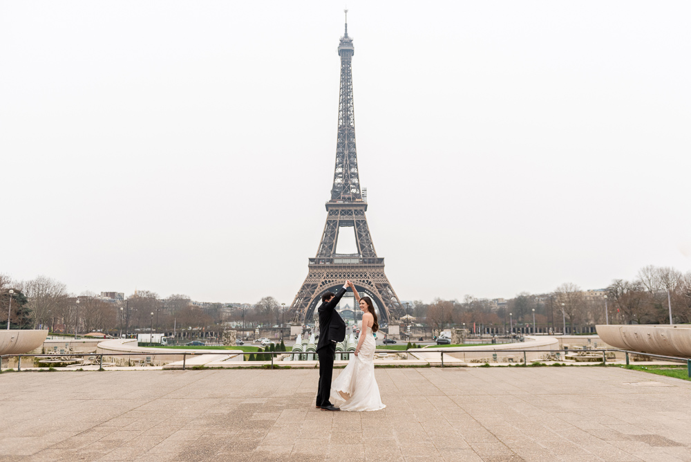 Elopement in Paris by photographer Vio 66