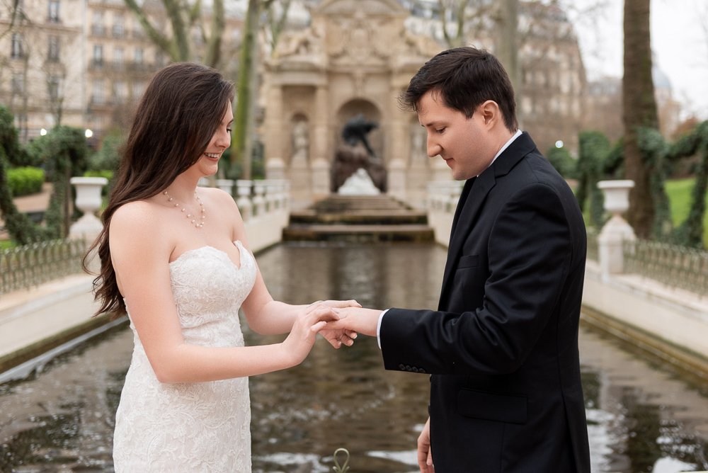 Elopement in Paris by photographer Vio 9