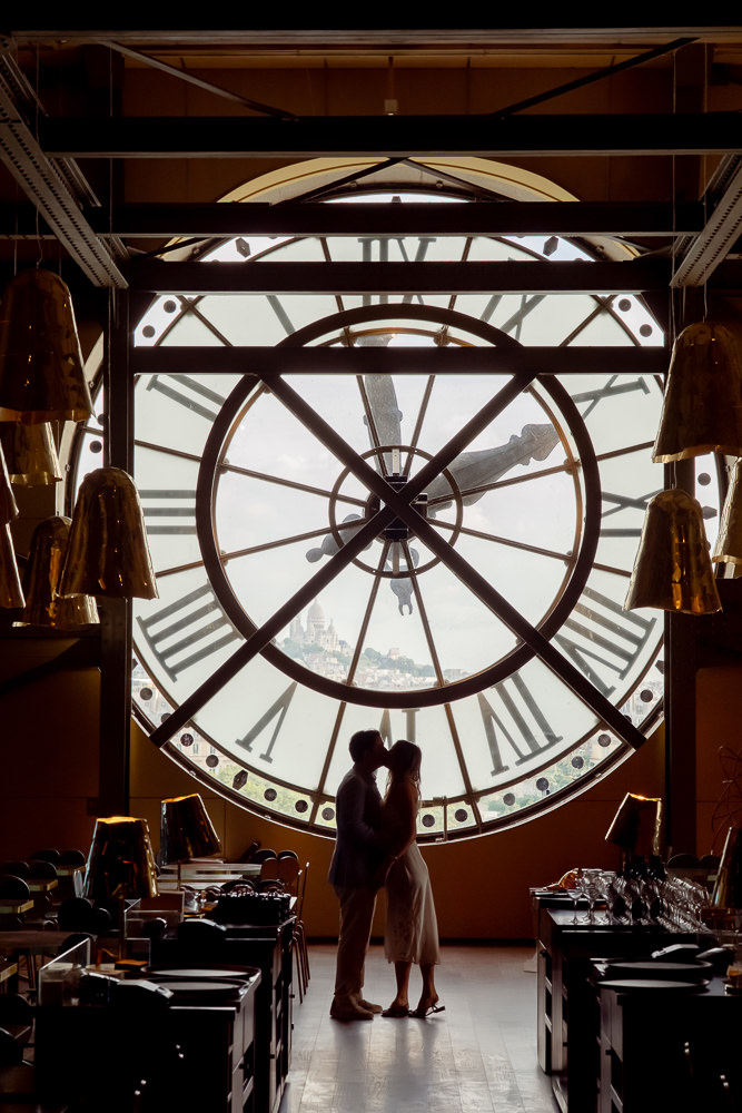 Marriage proposal at the Musée d'Orsay in Paris
