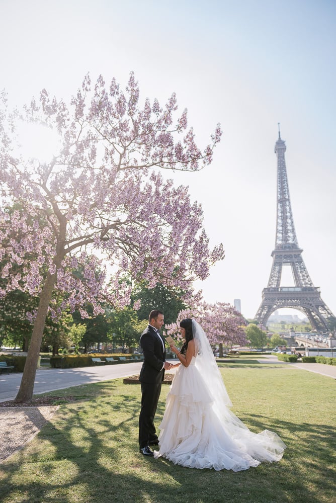 Paris Elopement by the Trocadéro under cherry blossoms in Paris