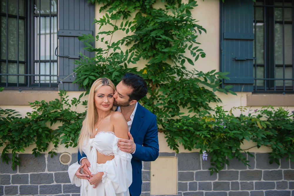 Paris honeymoon photographer Vio 23