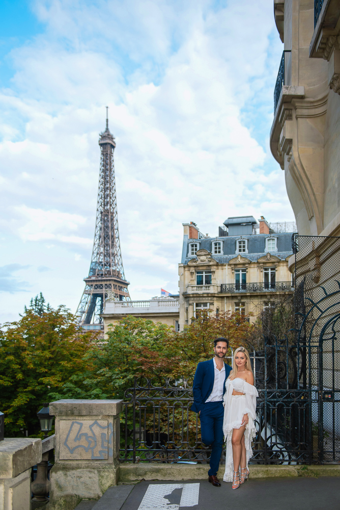 Paris honeymoon photographer Vio 43