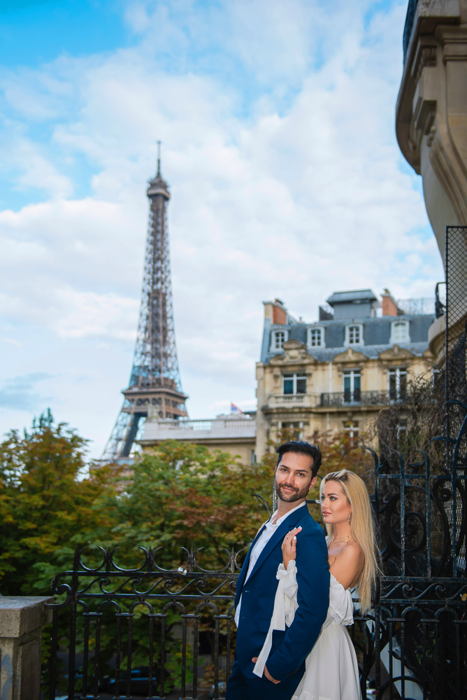 Paris honeymoon photographer Vio 44