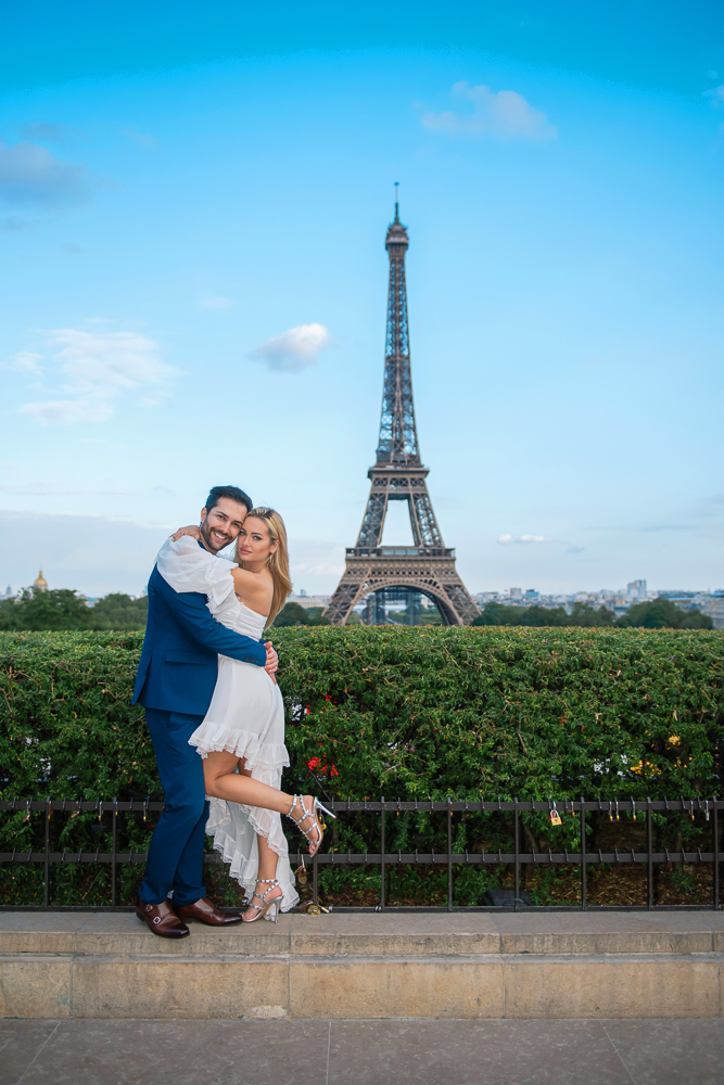 Paris honeymoon photographer Vio 53