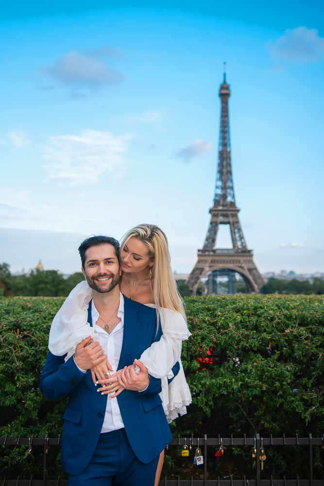 Paris honeymoon photographer Vio 56