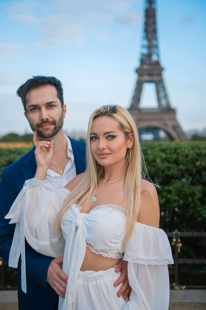 Paris honeymoon photographer Vio 57
