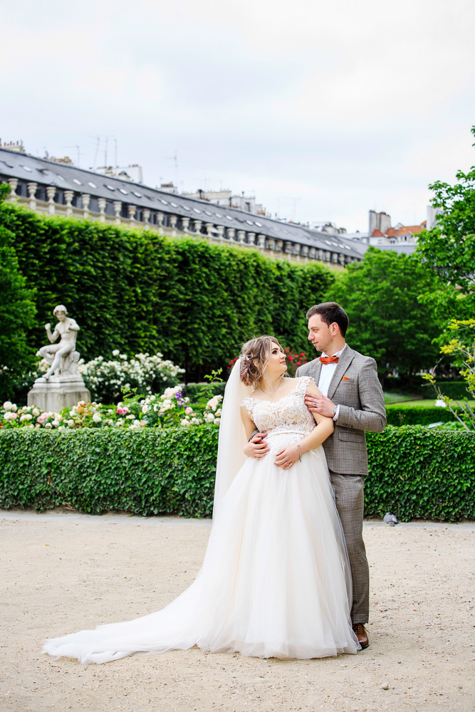 Paris wedding photos by photographer Alex 15