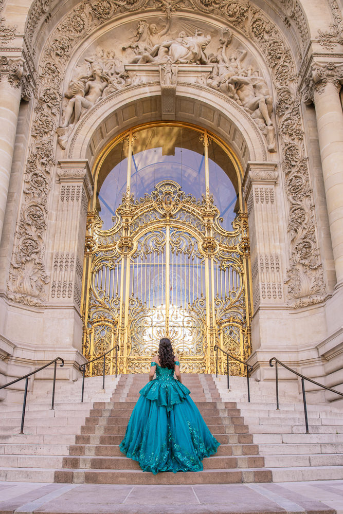 Quinceanera-photoshoot-with-Paris-Photographer-Daniel-7
